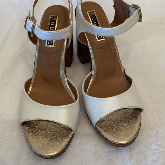 Sandals - Picture 3 of 5